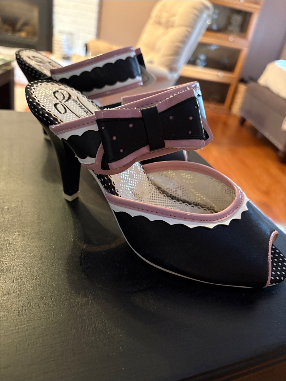 Poetic Licence Black Pink & White Bow Heels Retro Pumps – EUR 38.5  7.5